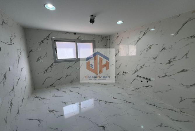 8417429 - Property Image 2