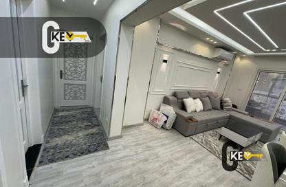 Apartment - 2 Bedrooms - 1 Bathroom for rent in El Rehab Extension - Al Rehab - New Cairo City - Cairo