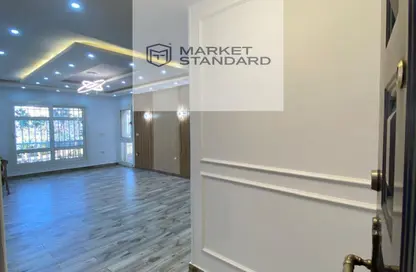 شقة - 3 غرف نوم - 2 حمامات للبيع في B11 - مدينتي - القاهرة