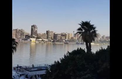 Apartment - 4 Bedrooms - 4 Bathrooms for sale in Nile Corniche St. - Al Agouza - Giza