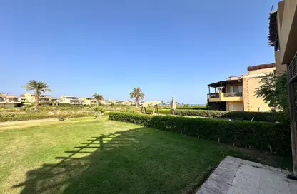 Chalet - 3 Bedrooms - 3 Bathrooms for rent in Al Ein Bay - Al Ain Al Sokhna - Suez