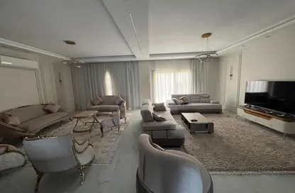 Twin House - 4 Bedrooms - 4 Bathrooms for rent in Continental Residence - Sheikh Zayed Compounds - Sheikh Zayed City - Giza