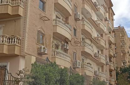 Apartment - 3 Bedrooms - 2 Bathrooms for sale in Al Mostathmir El Saghir - 10th District - Sheikh Zayed City - Giza