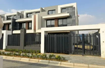 Villa - 4 Bedrooms - 5 Bathrooms for sale in El Patio Town - 5th Settlement Compounds - The 5th Settlement - New Cairo City - Cairo