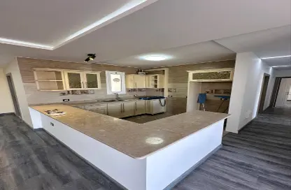 Apartment - 3 Bedrooms - 3 Bathrooms for sale in Hyde Park - New Cairo City - Cairo