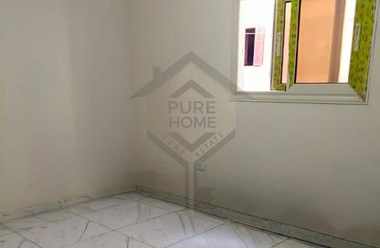 Apartment - 3 Bedrooms - 1 Bathroom for sale in Moharam Bek St. - Moharam Bek - Hay Wasat - Alexandria