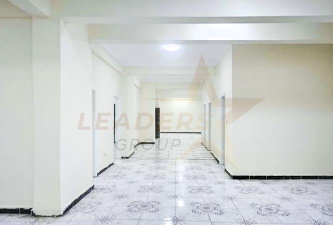 92968422 - صورة العقار 2