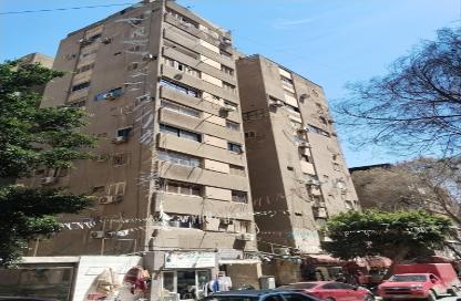Apartment - 2 Bedrooms - 1 Bathroom for sale in Al Agouza - Giza