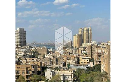شقة - 3 غرف نوم - 3 حمامات للايجار في شارع بهاء الدين قراقوش - الزمالك - القاهرة