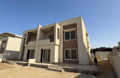 فيلا - 4 غرف نوم - 5 حمامات للبيع في فيفنز الشروق - كمبوندات الشروق - مدينة الشروق - القاهرة