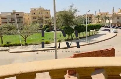 Apartment - 5 Bedrooms - 4 Bathrooms for sale in Musab Bin Omair St. - Area E - Ganoob El Acadimia - New Cairo City - Cairo