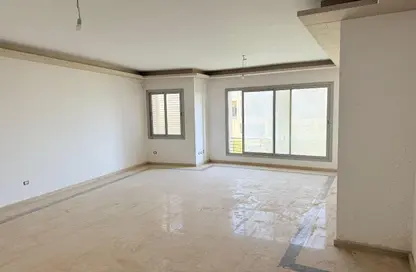 شقة - 2 غرف نوم - 2 حمامات للبيع في كمبوند فيلدج جاردن القطامية - كمبوندات التجمع الخامس - التجمع الخامس - مدينة القاهرة الجديدة - القاهرة