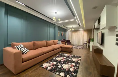 شقة - 3 غرف نوم - 2 حمامات للايجار في قطامية جاردنز - كمبوندات القطامية - القطامية - مدينة القاهرة الجديدة - القاهرة