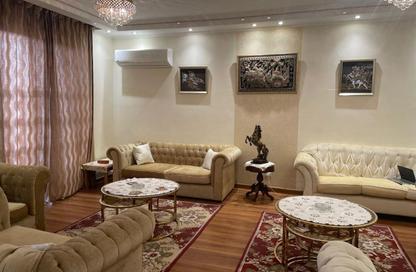 Penthouse - 4 Bedrooms - 4 Bathrooms for sale in Jewar - 13th District - Sheikh Zayed City - Giza