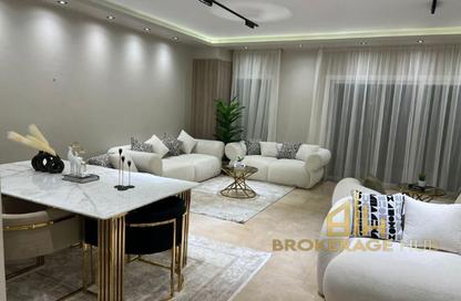 Villa - 5 Bedrooms - 5 Bathrooms for rent in Garden Residence - Hyde Park - New Cairo City - Cairo
