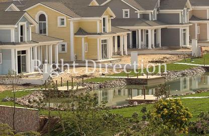 Villa - 3 Bedrooms - 4 Bathrooms for sale in Mountain View iCity - 5th Settlement Compounds - The 5th Settlement - New Cairo City - Cairo