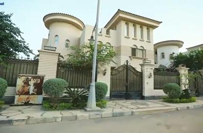 Villa - 5 Bedrooms - 5 Bathrooms for sale in Royal City - Sheikh Zayed Compounds - Sheikh Zayed City - Giza