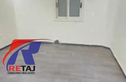 Apartment - 5 Bedrooms - 2 Bathrooms for rent in Ismail Al Kabbany St. - 1st Zone - Nasr City - Cairo