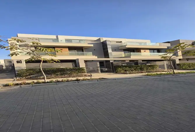 97718197 - Property Image 2