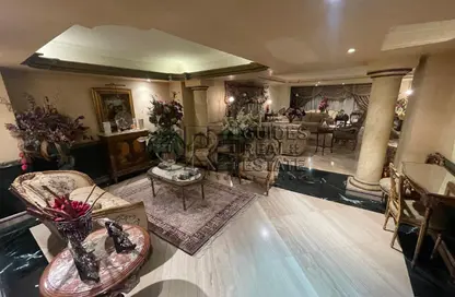 Apartment - 5 Bedrooms - 4 Bathrooms for sale in Mosadak St. - Dokki - Giza Apartment - 5 Bedrooms - 4 Bathrooms for sale in Mosadak St. - Dokki - Giza