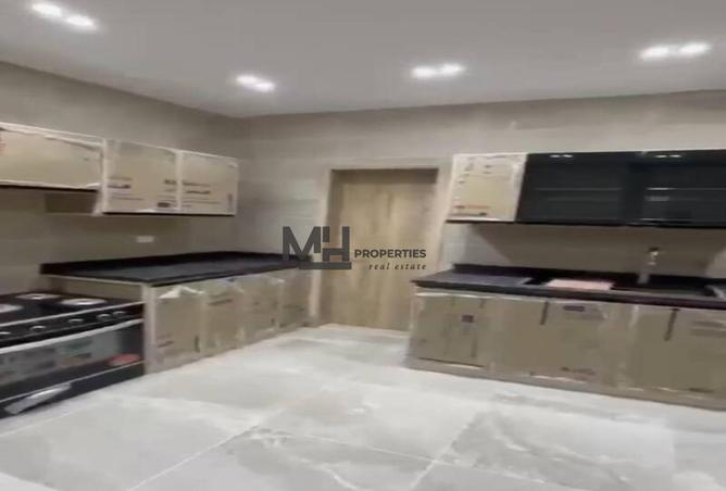 96581328 - Property Image 3