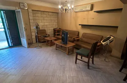 Apartment - 2 Bedrooms - 2 Bathrooms for rent in Al Shatr Al Tasea St. - New Maadi - Hay El Maadi - Cairo