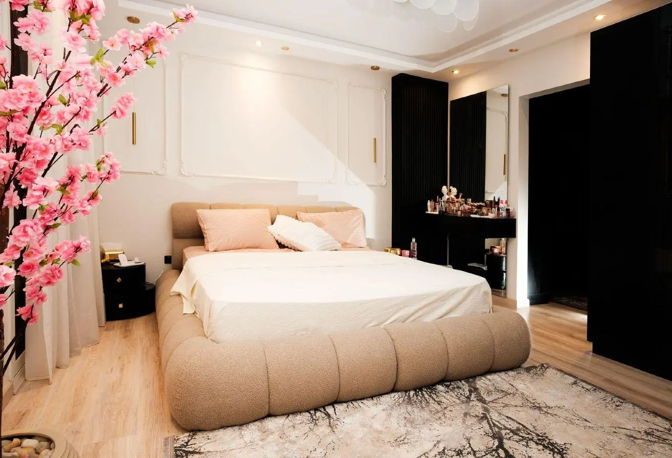 70375107 - Property Main Image