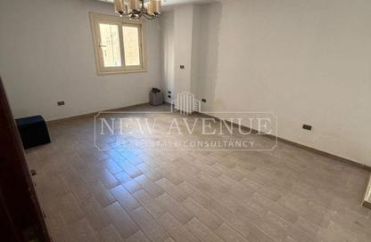 Apartment - 3 Bedrooms - 2 Bathrooms for sale in Maadi Gardens - Maadi - Hay El Maadi - Cairo