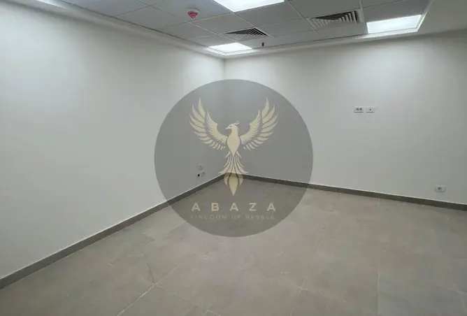 73493658 - Property Image 2