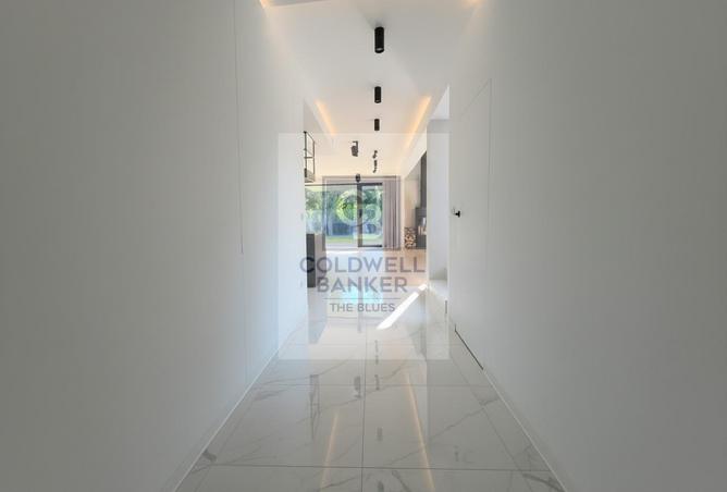 99111020 - Property Image 3