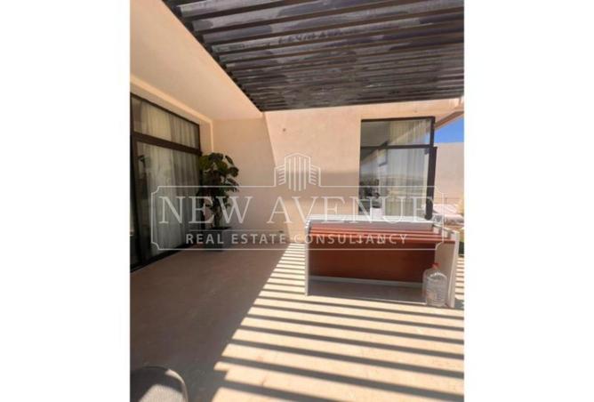98828897 - Property Image 2