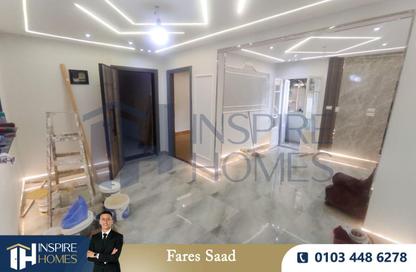 Apartment - 2 Bedrooms - 1 Bathroom for sale in Camp Chezar - Hay Wasat - Alexandria