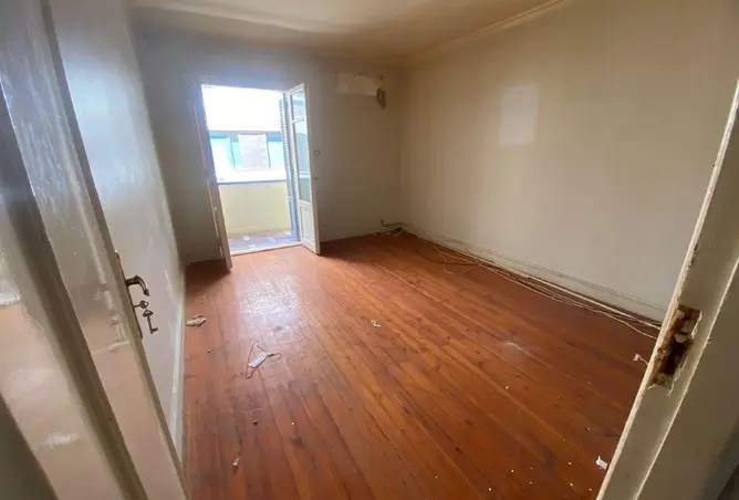 72720341 - Property Image 3