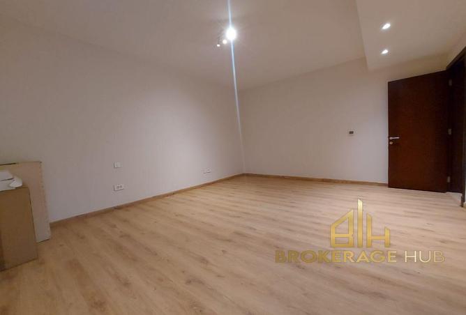 8563604 - Property Image 3