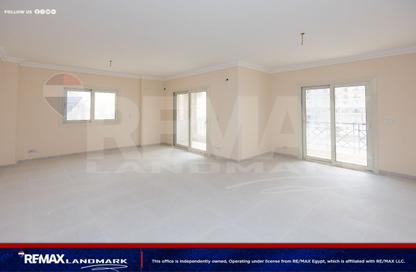 Apartment - 3 Bedrooms - 2 Bathrooms for sale in Alexandria Desert Road - Moharam Bek - Hay Sharq - Alexandria Apartment - 3 Bedrooms - 2 Bathrooms for sale in Alexandria Desert Road - Moharam Bek - Hay Sharq - Alexandria
