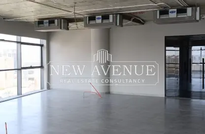 مساحات مكتبية - 2 غرف نوم - 2 حمامات للبيع في 90 افينيو - المستثمرين الجنوبية - مدينة القاهرة الجديدة - القاهرة