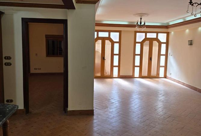 8704885 - Property Image 3