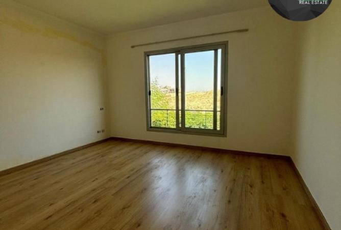 8722204 - Property Image 2