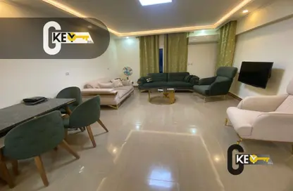 Apartment - 2 Bedrooms - 1 Bathroom for rent in El Rehab Extension - Al Rehab - New Cairo City - Cairo