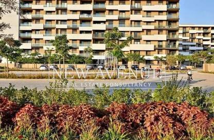 Apartment - 2 Bedrooms - 2 Bathrooms for sale in Al Burouj Compound - El Shorouk Compounds - Shorouk City - Cairo