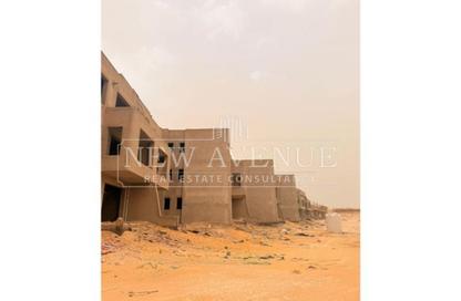 Chalet - 2 Bedrooms - 2 Bathrooms for sale in Hacienda West - Ras Al Hekma - North Coast