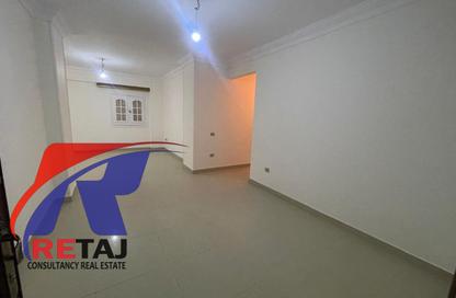 Apartment - 3 Bedrooms - 2 Bathrooms for sale in El Narges Buildings - Al Narges - New Cairo City - Cairo