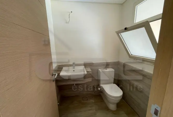 99804508 - Property Image 3