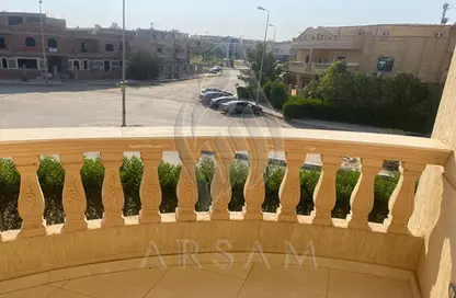 شقة - 3 غرف نوم - 2 حمامات للايجار في شرق الاكاديمية - مدينة القاهرة الجديدة - القاهرة