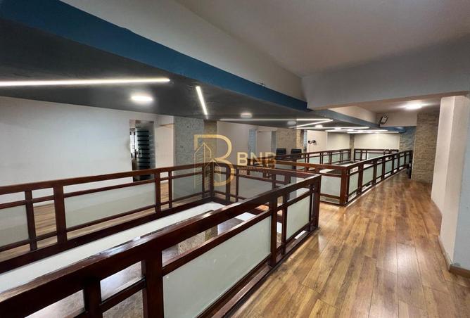 102913380 - Property Image 2