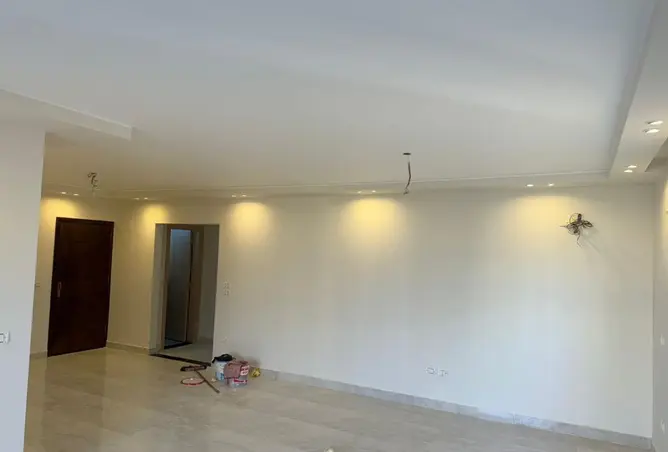 111894037 - Property Image 2