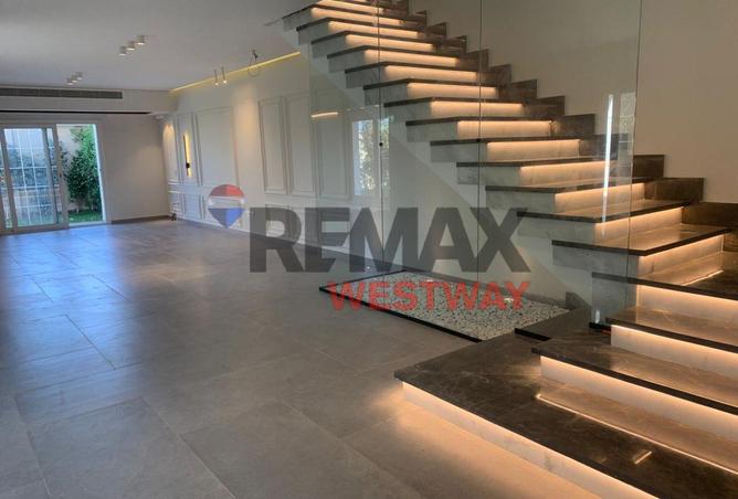 8526100 - Property Image 2