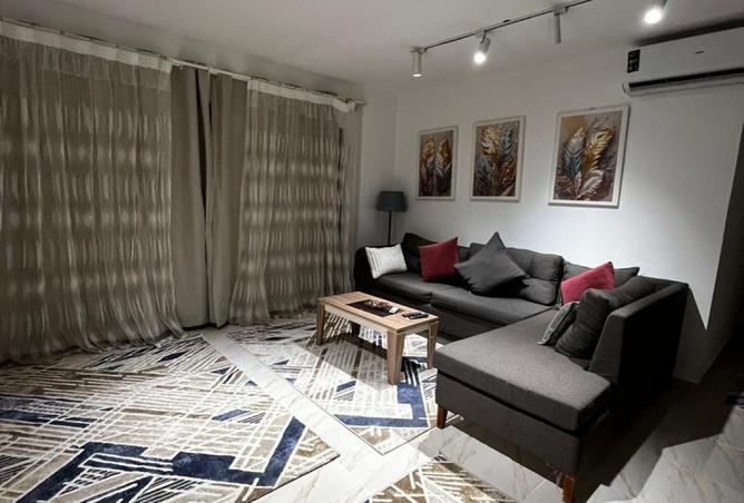 98003108 - Property Image 2
