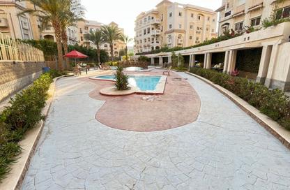 Apartment - 3 Bedrooms - 2 Bathrooms for sale in Leila - North Investors Area - New Cairo City - Cairo