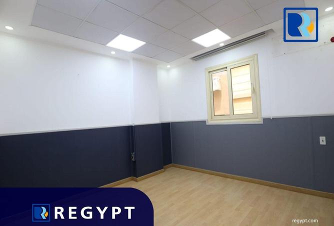 52444690 - Property Image 3